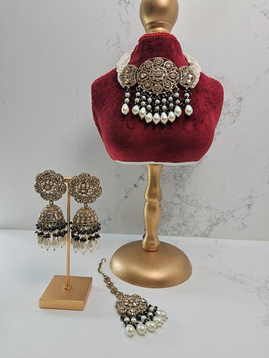 Antique Gold-Toned Kundan Polki Choker