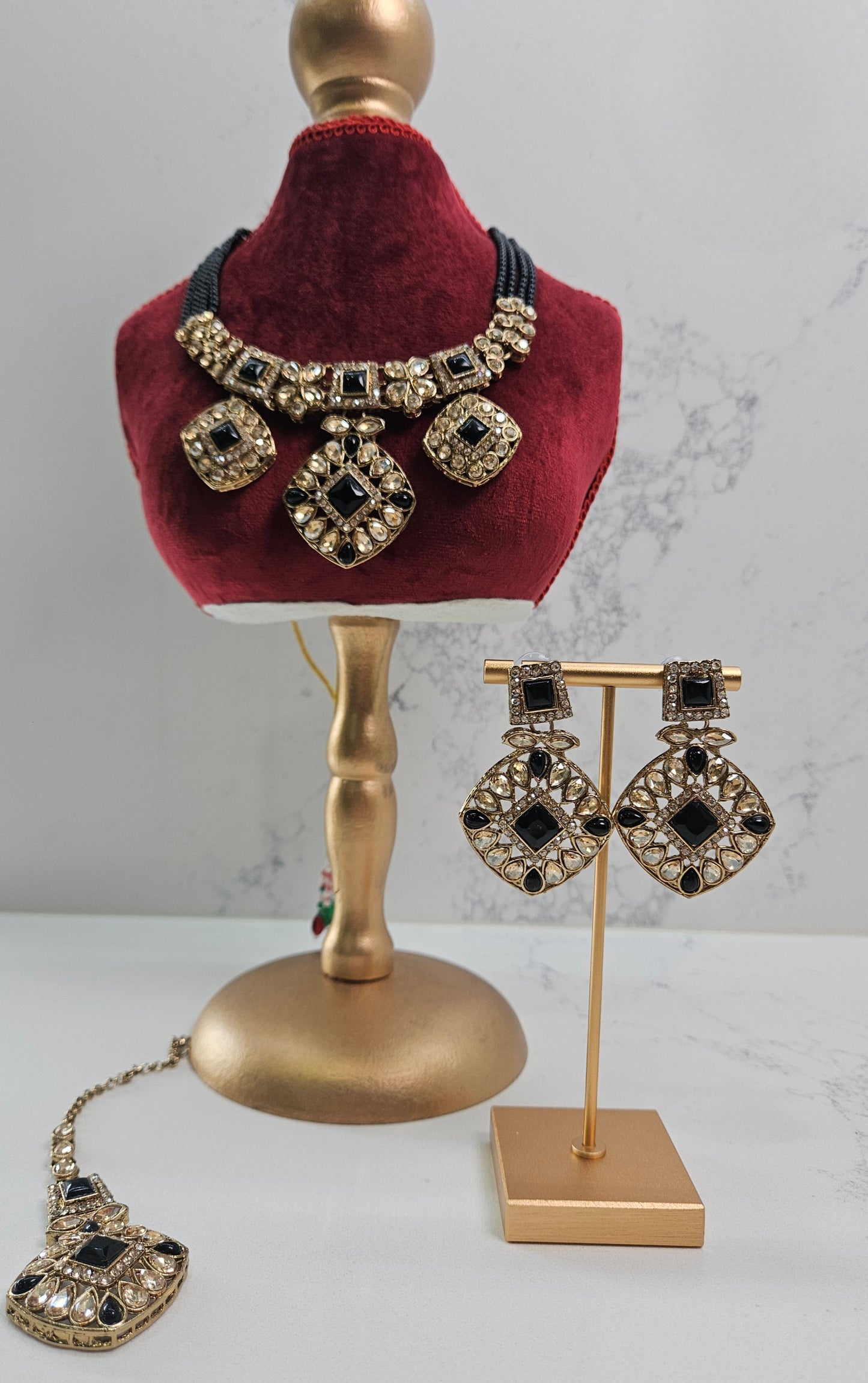 Choker Set with Crystals