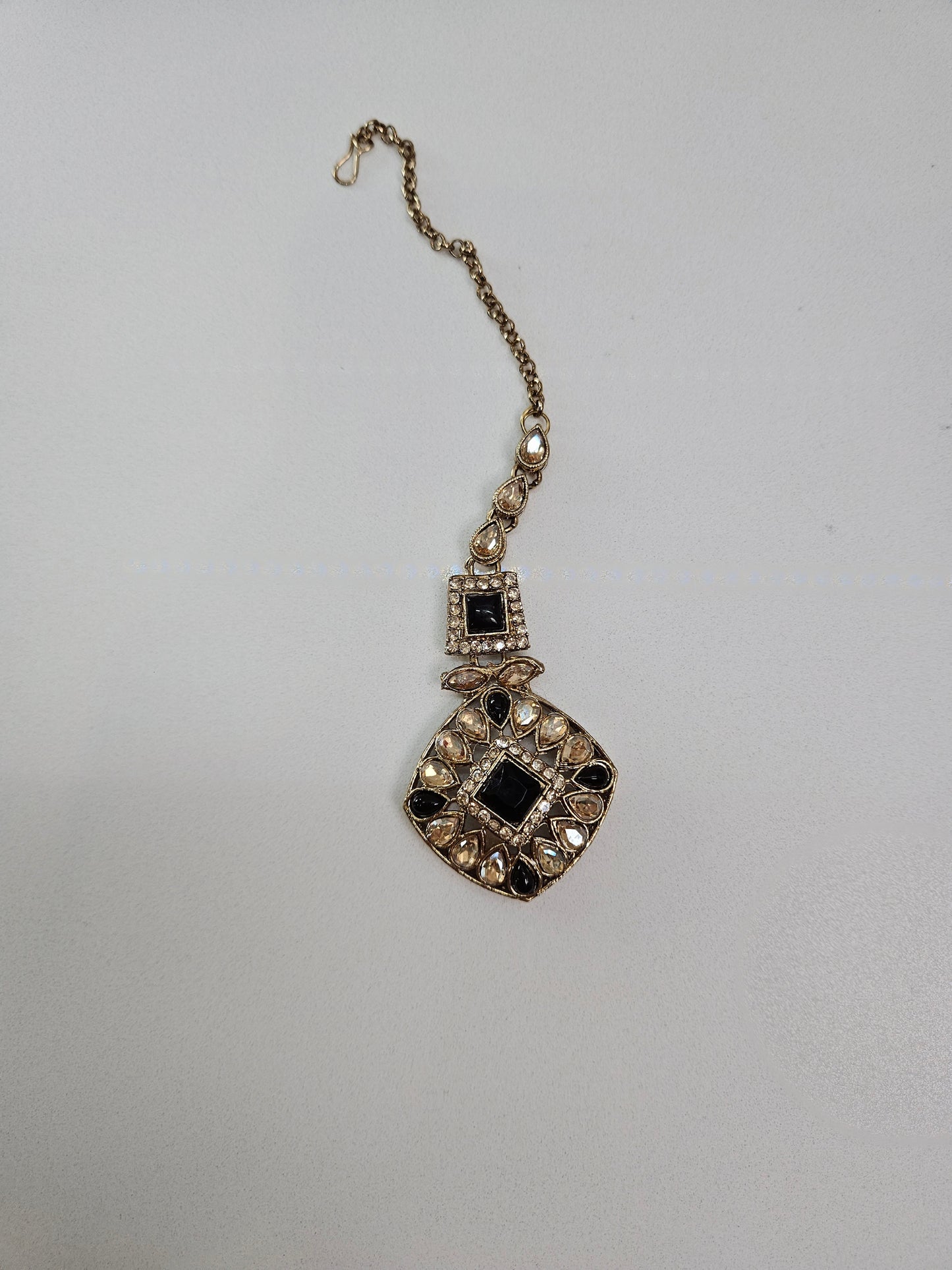 Choker Set with Crystals