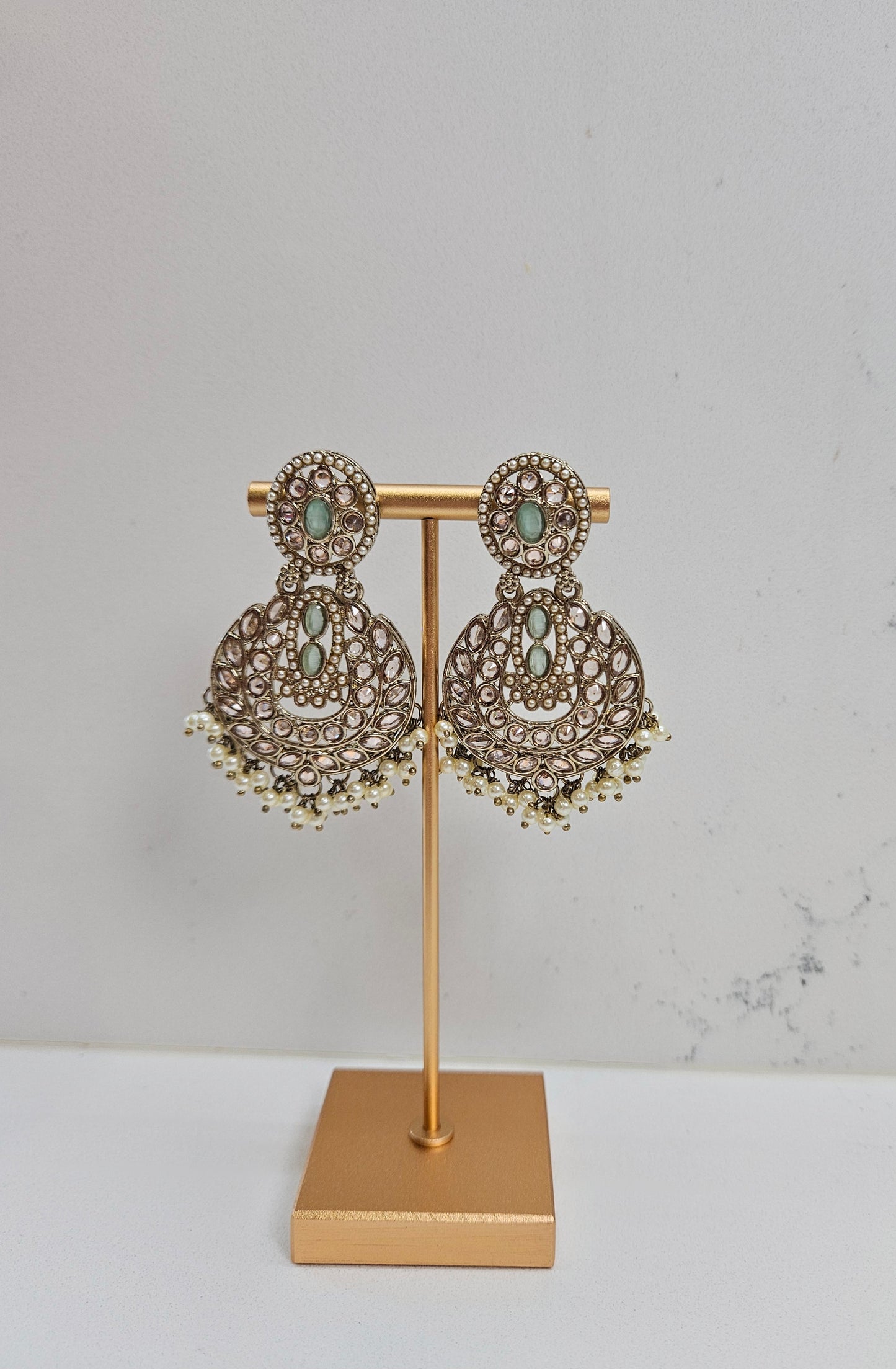 Gold Plated Kundan and Stone-Studded Choker