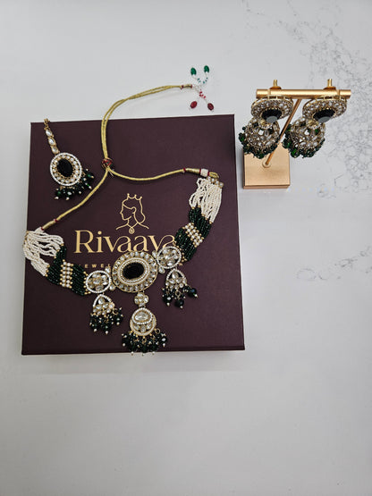 Royal Handcrafted Kundan Jewelry Set