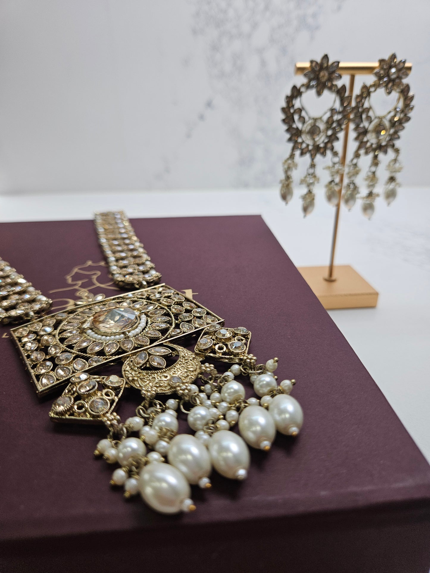 Long Kundan Necklace with Pearls