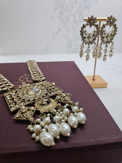 Long Kundan Necklace with Pearls