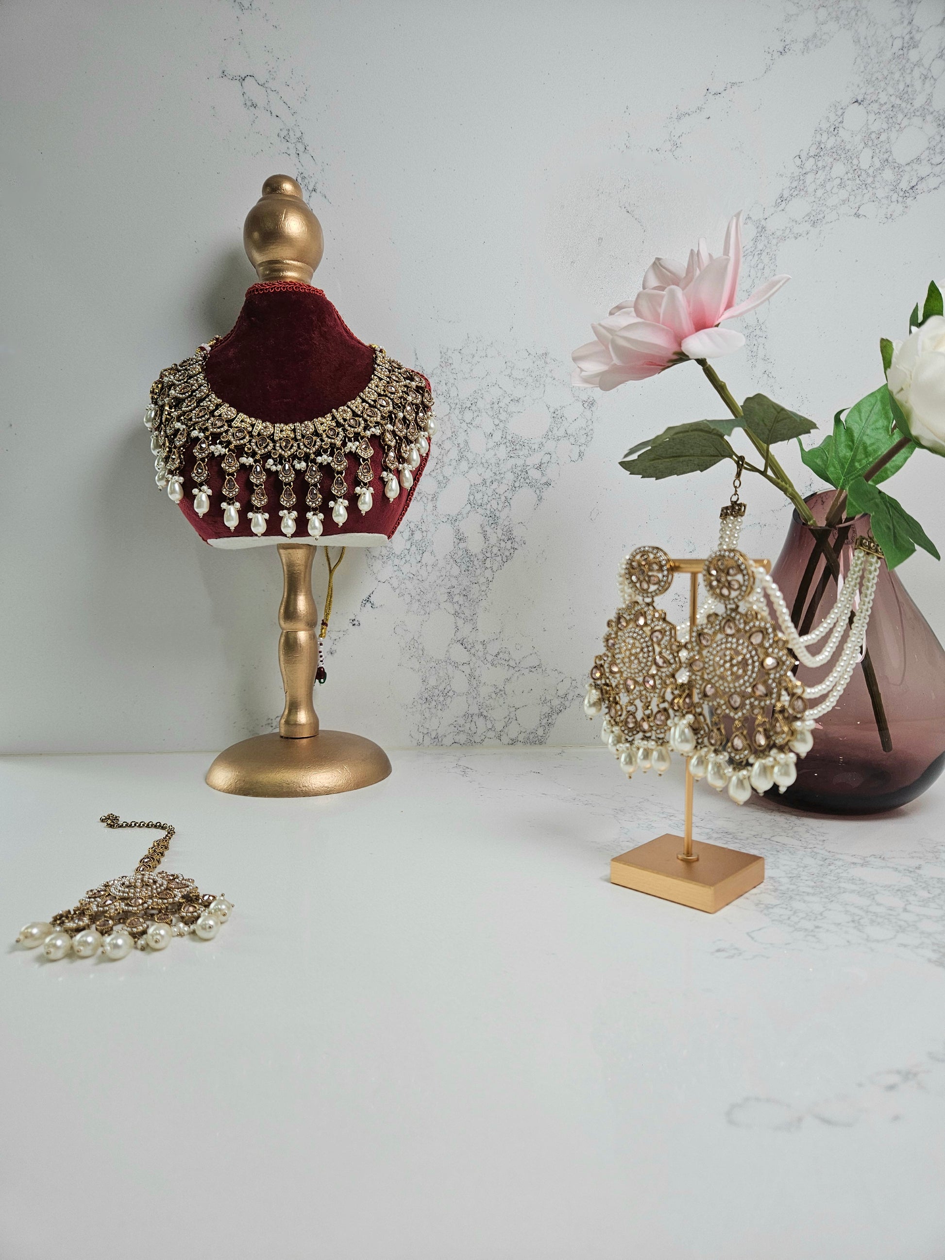 Noor-e-Rivaayat Necklace Set