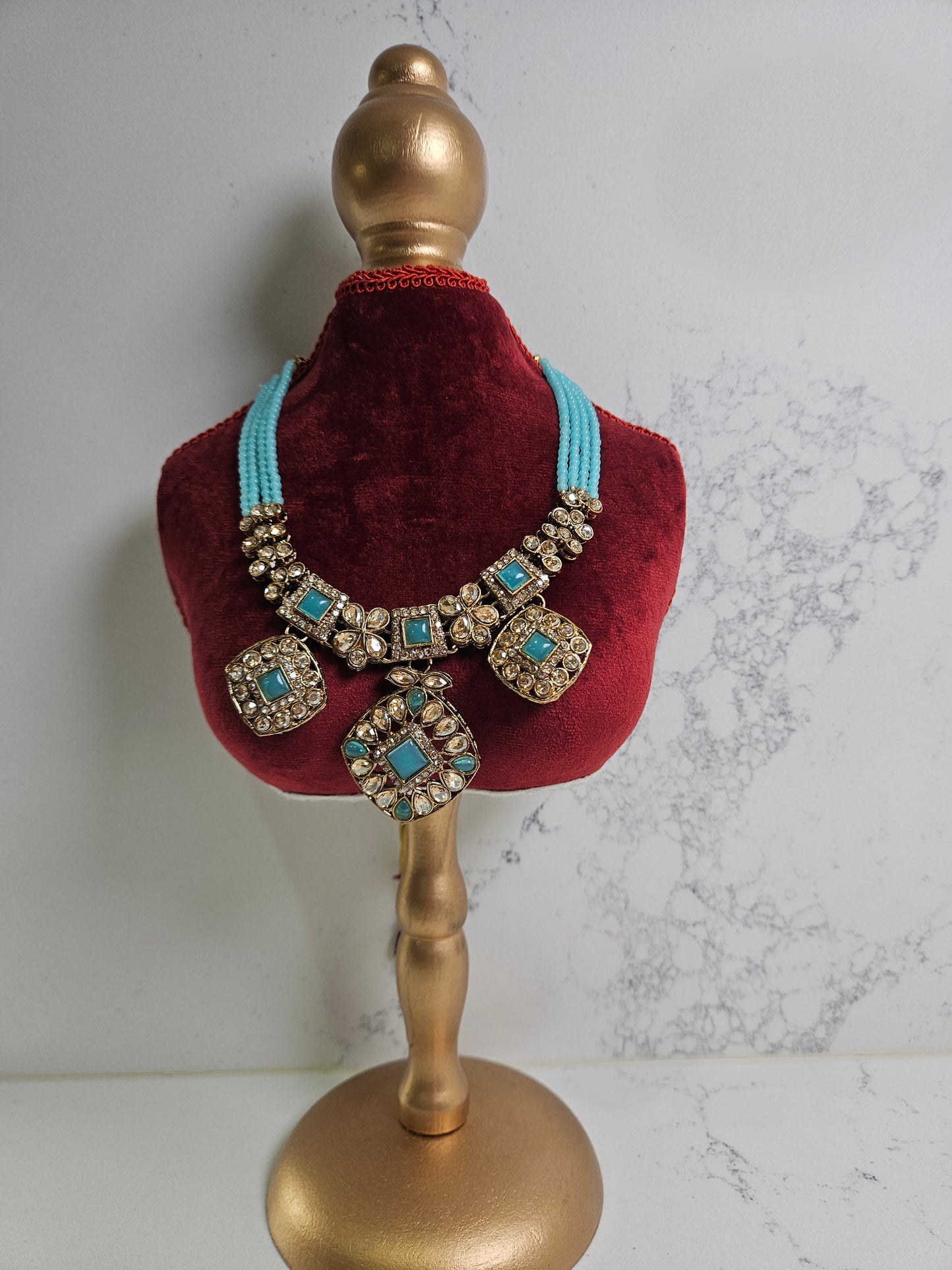 Choker Set with Crystals