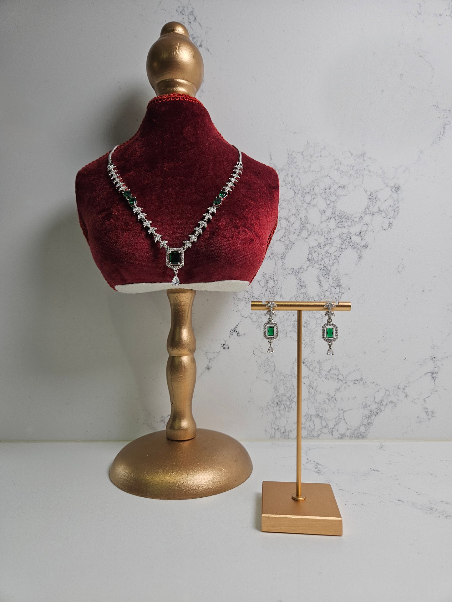 Amelia AD Necklace Set