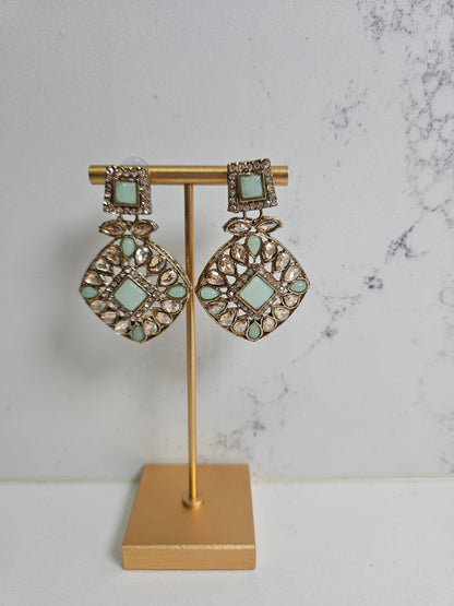 Choker Set with Crystals