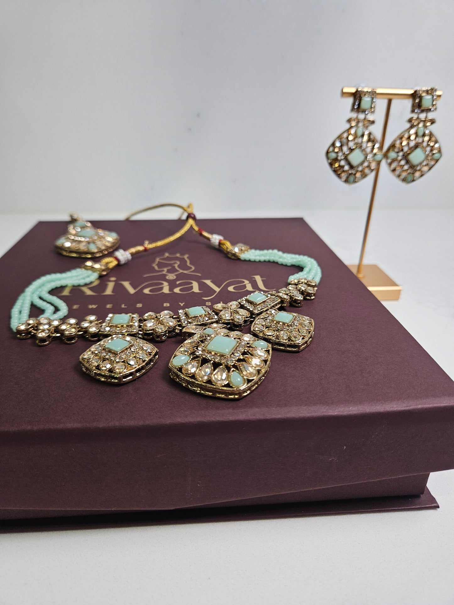 Choker Set with Crystals