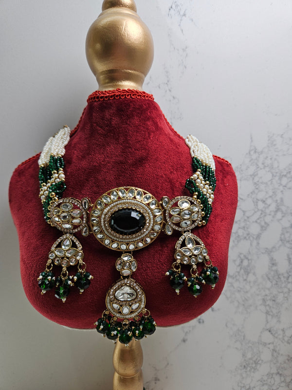 Royal Handcrafted Kundan Jewelry Set