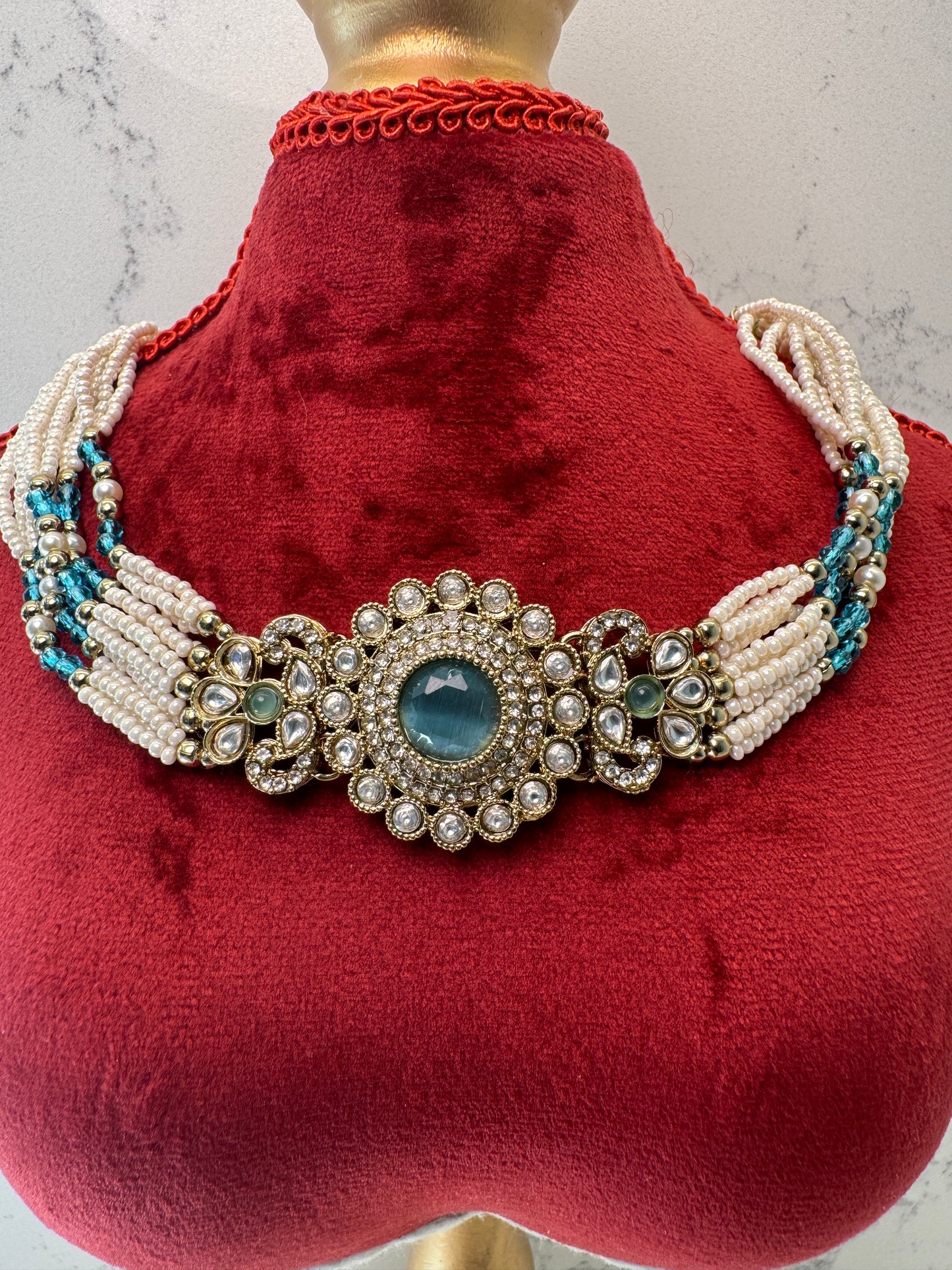 Choker Necklace Set